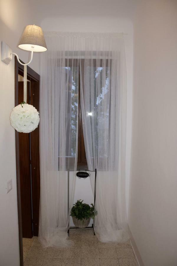 Casa Sofi Villa Tolentino Buitenkant foto